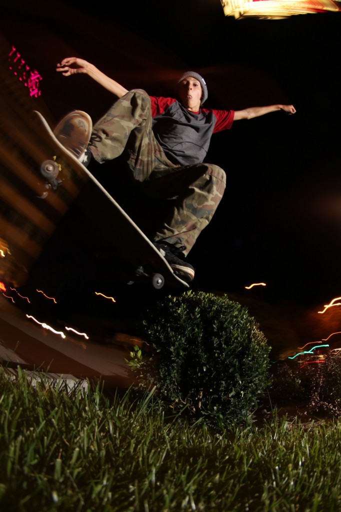 magenta-skateboards-Kiskornel-ollie-Photo-Santi-youngest-rios-crew-member-2015